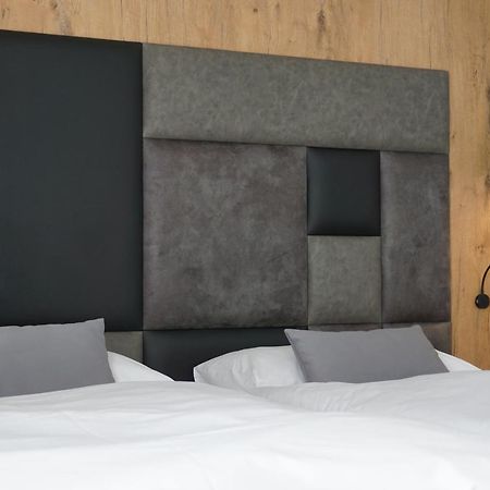Hotel Gruener Baum Kaufbeuren Kültér fotó