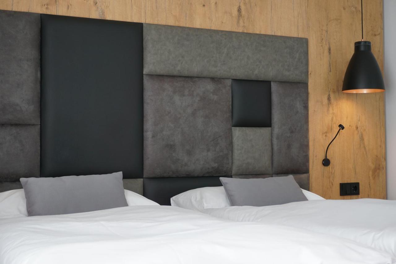 Hotel Gruener Baum Kaufbeuren Kültér fotó